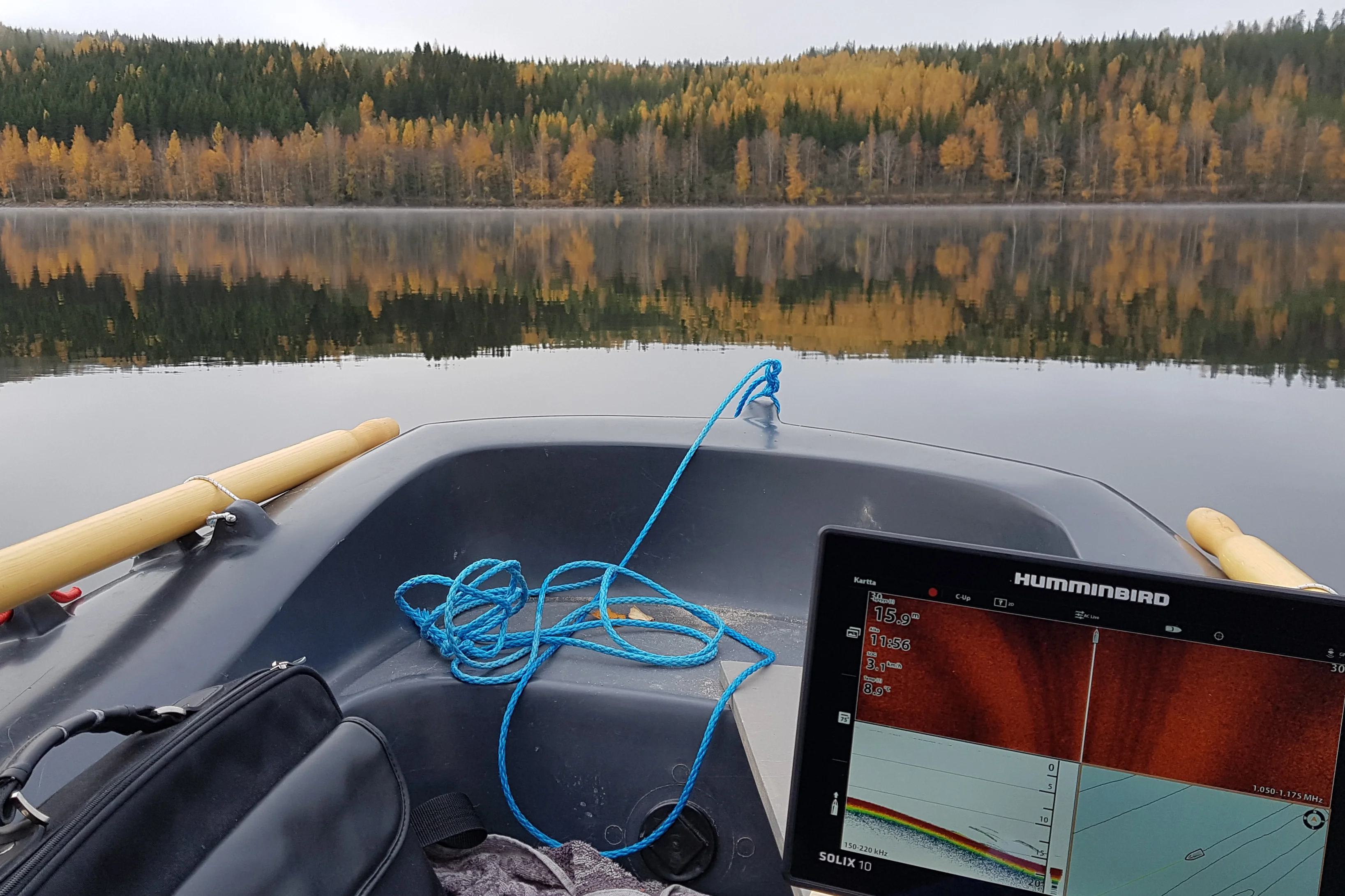 Lokakuinen toimistonäkymä Päijänteellä Joutsan Rutalahdessa