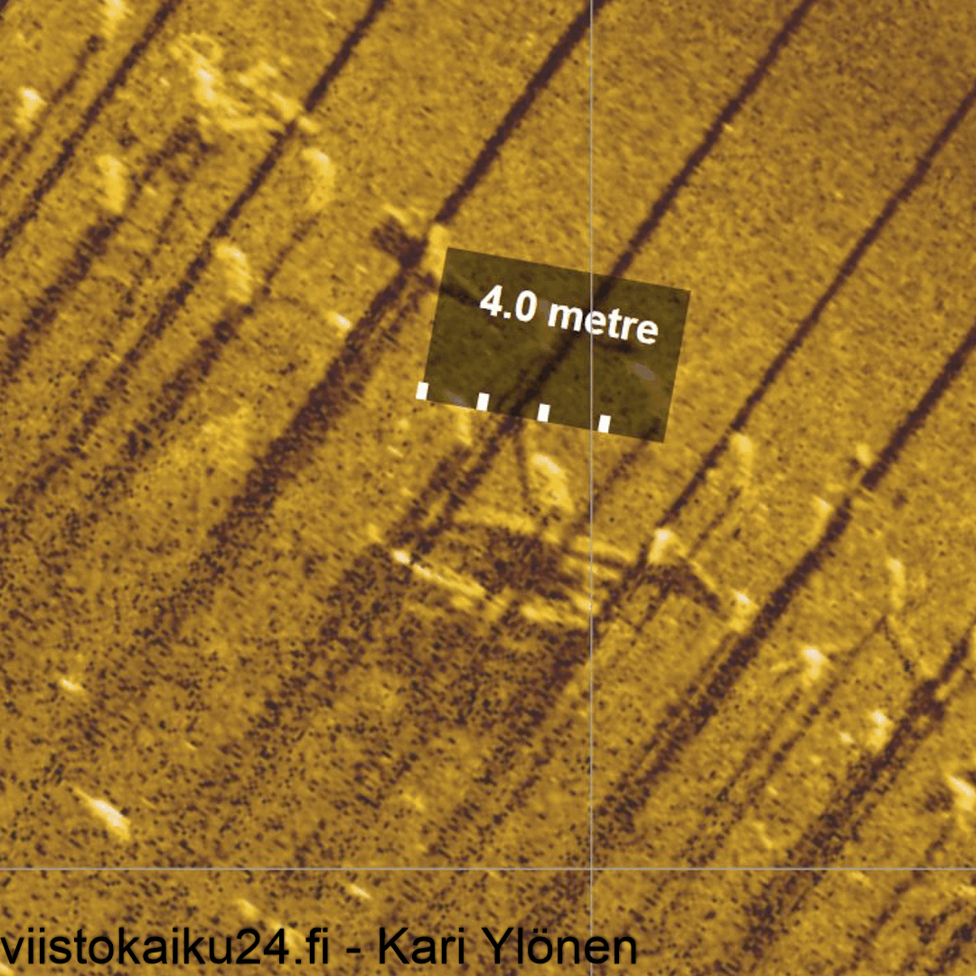 Vene Lahden satama-altaan pohjassa 1